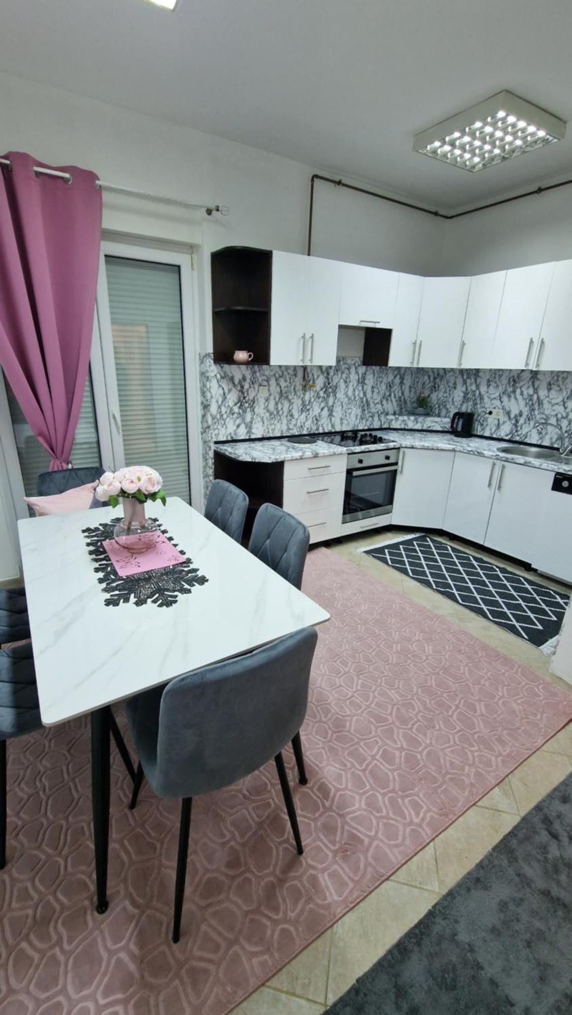 Apartma In Medias Res Aparheartmant